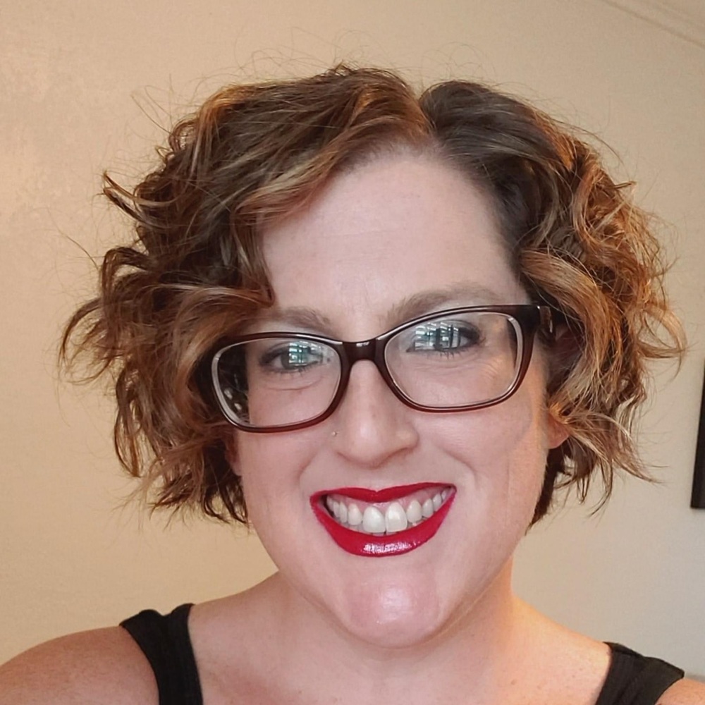 Meet your Posher, Denise